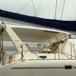 Leopard 4700 starboard side view